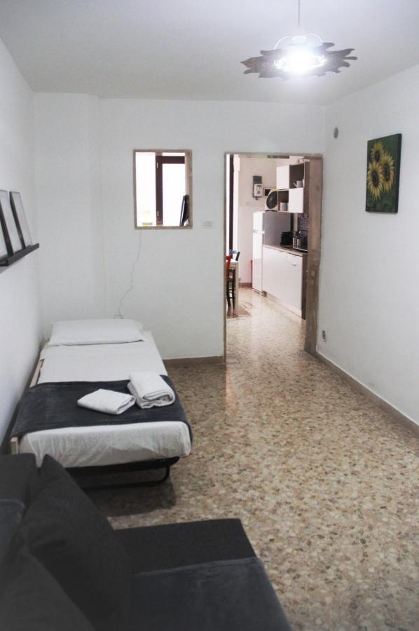 Enry'S House Apartment Bari Luaran gambar